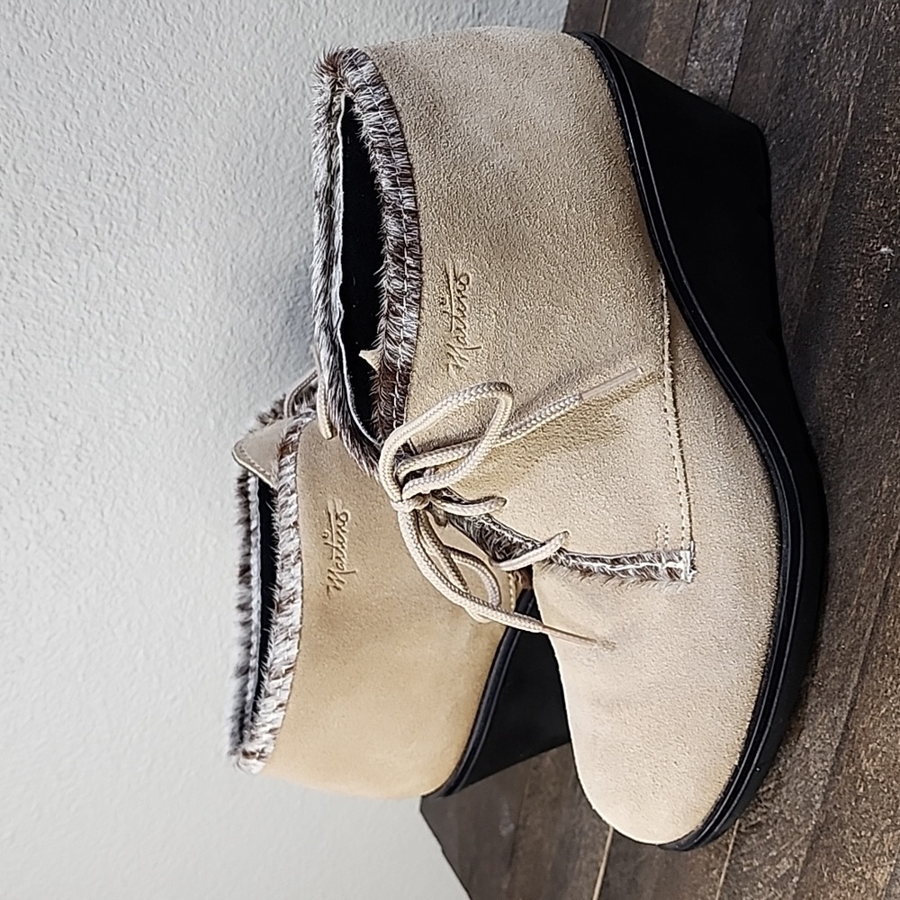 Martino Suede Ankle Bootie Wedges Made in Canada Size 9
